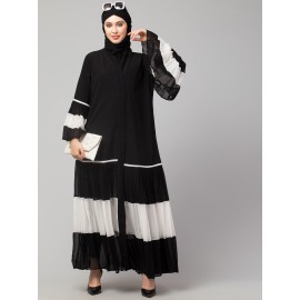 Naneen Contrast pleated at sleeve and Bottom front open Abaya