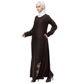 Nazneen Bottom Embroidery Contrast Piping Abaya