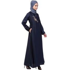 Nazneen Side Embroidery Contrast Piping abaya