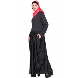 Nazneen Pleating At Waist Stretchable Knits Travel Abaya