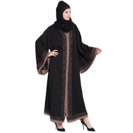 Nazneen Front Open With Lace And Contrast Band Dubai Kaftan