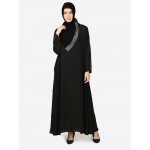 Nazneen Contrast Piping At Sleeve Basic Abaya